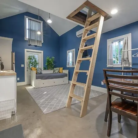 Blue Bay Suite! Near Downtown And Foodie Hot Spots